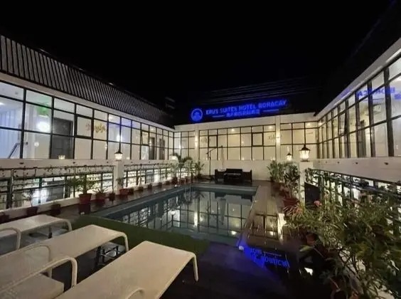 ERUS SUITES HOTEL BORACAY - Havuz