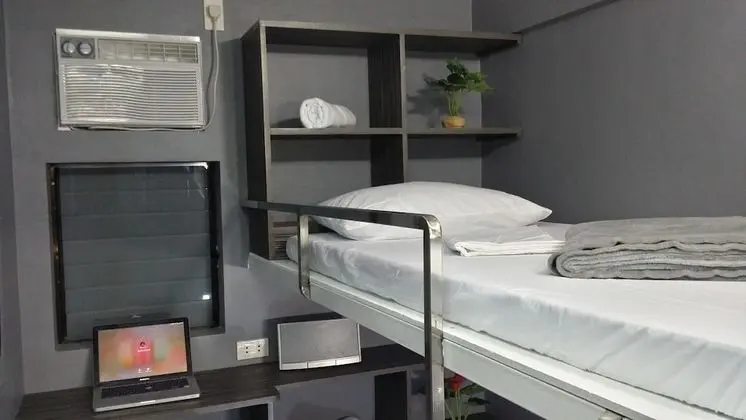 ERVoruto Hostel Makati