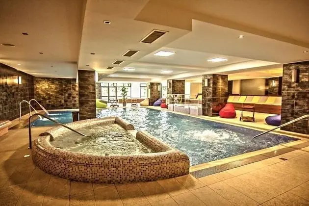 Hotel Escalade - Havuz