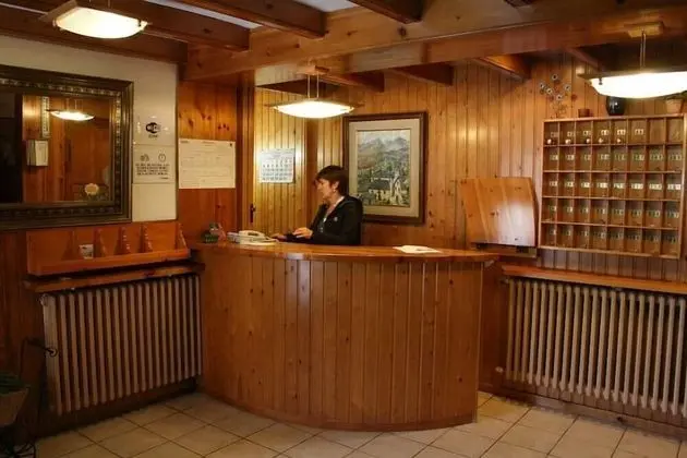 Hotel Escalar - Lobi