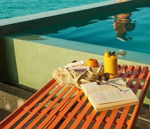 Escape Beach Resort - Havuz