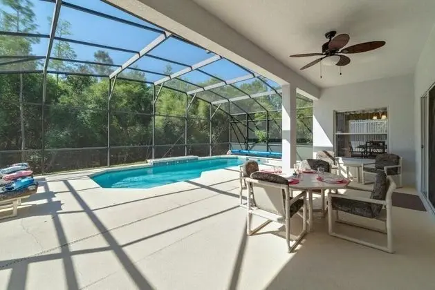 Escape To Our Spacious 5br, 3.5ba 5 Bedroom Villa by Redawning - Havuz