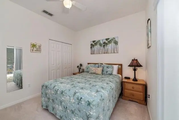 Escape To Our Spacious 5br, 3.5ba 5 Bedroom Villa by Redawning - Oda