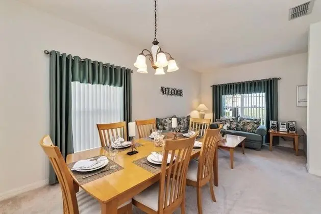 Escape To Our Spacious 5br, 3.5ba 5 Bedroom Villa by Redawning - Yerinde Yemek
