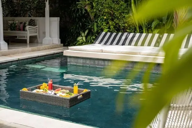 Esha Villa Drupadi Seminyak - Havuz