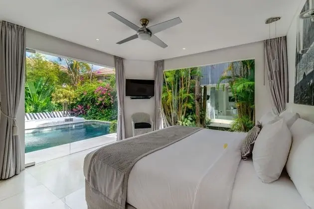 Esha Villa Drupadi Seminyak - Oda