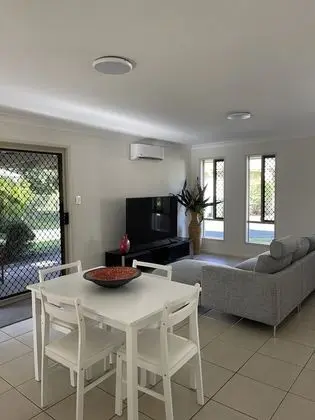 Esk Mountain View Lodge - Oda Düzeni