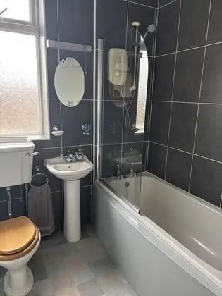 Esklet Guest House