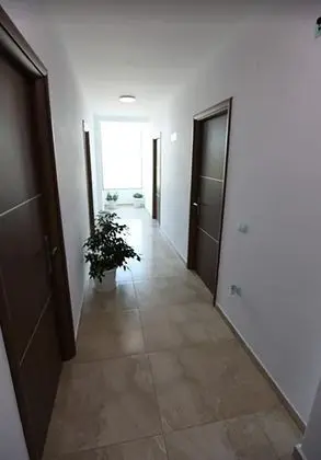 Esmerald Hotel - Lobi