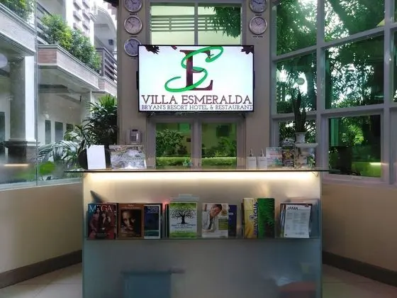 Villa Esmeralda Bryan's Resort Hotel and Restaurant - Lobi