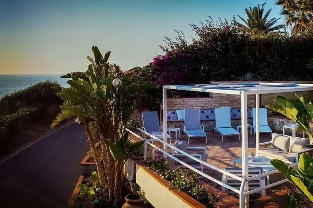 Villa Esmeralda, Exclusive Beachfront Villa - Dış Mekan
