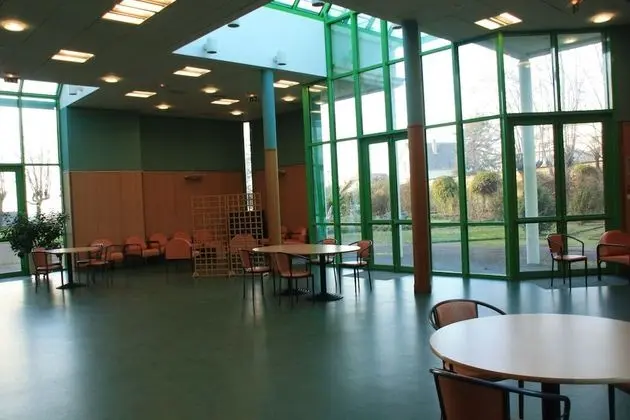 Espace Bernadette Soubirous Nevers - Lobi