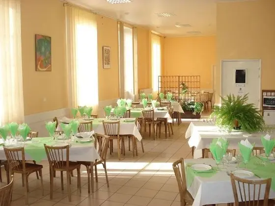 Espace Bernadette Soubirous Nevers - Yerinde Yemek