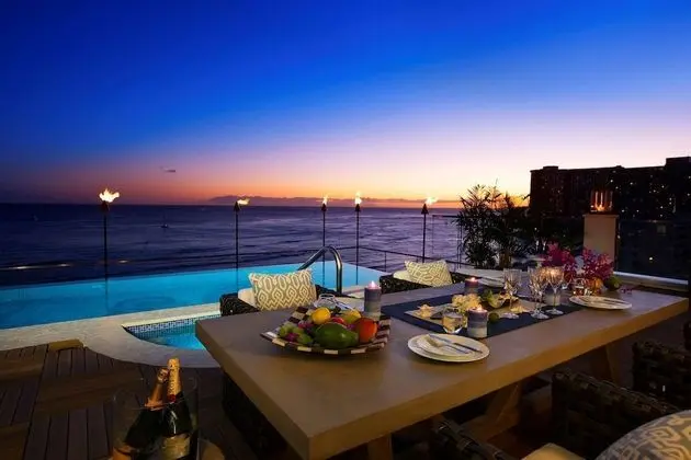 Espacio The Jewel Of Waikiki - Havuz