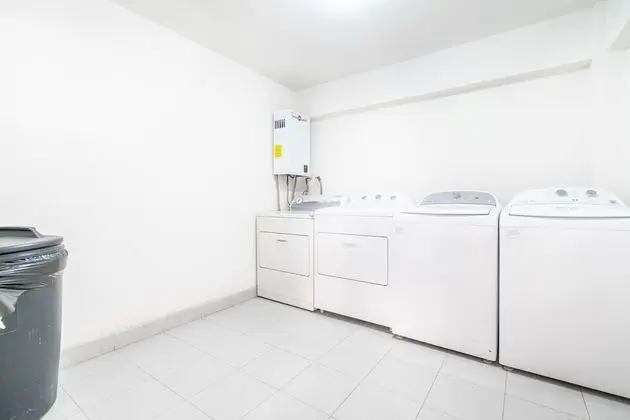 Espacio, King Size, Zona Centro - İç Mekan