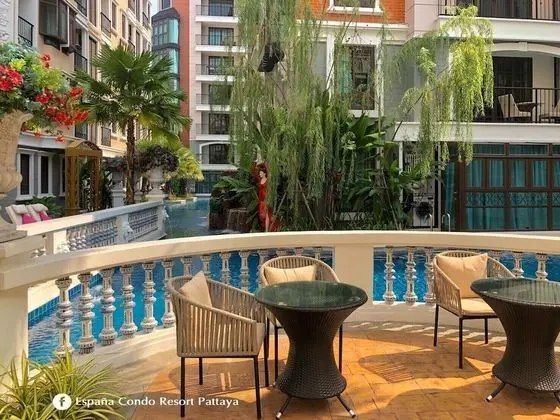 Espana Condo Pattaya By JC - Havuz