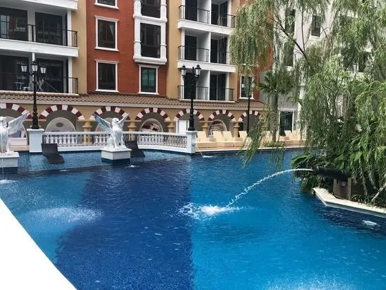 Espana Condo Resort Pattaya TLH - Havuz