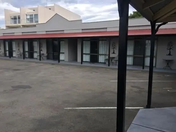 The Esplanade Motel - Dış Mekan