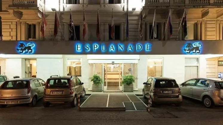 Esplanade - Dış Mekan