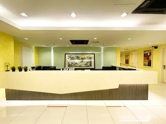 ESQ Shamelin Hotel