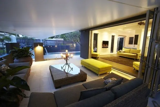 Essence Beachfront Retreat - Oda Düzeni