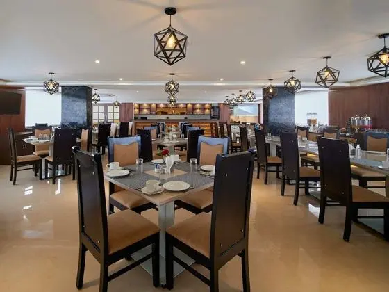 Essentia Premier Hotel Chennai - Yerinde Yemek