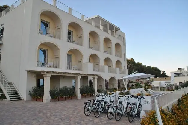 Est Hotel - Dış Mekan