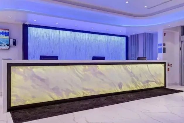 EST Hotel - Lobi