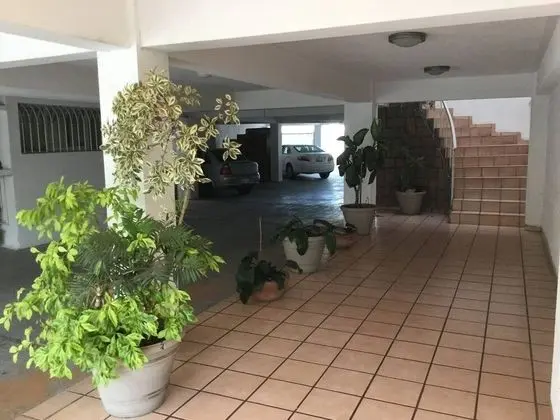 Estancia El Prado, Cerradura Electronica - İç Mekan