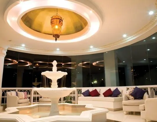 Estancia Resort Hotel by SMS Hospitality - Lobi