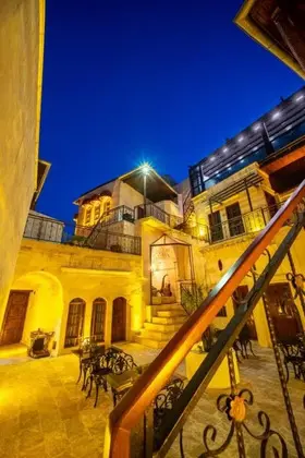 Hotel Estara