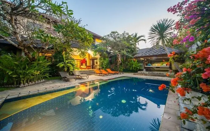 Villa Este, Seminyak