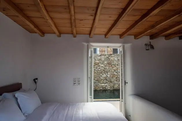Villa Ester with Heated Pool & Hot Tub - Oda