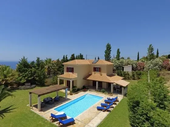 Villa-estia Fabulous sea and Mountain Views