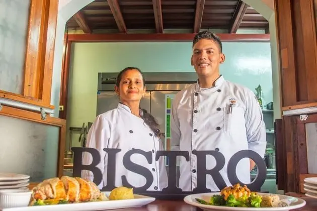 Estrada Hotel & Bistro - Yerinde Yemek