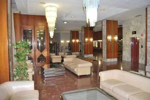 Estudiotel Alicante - Lobi