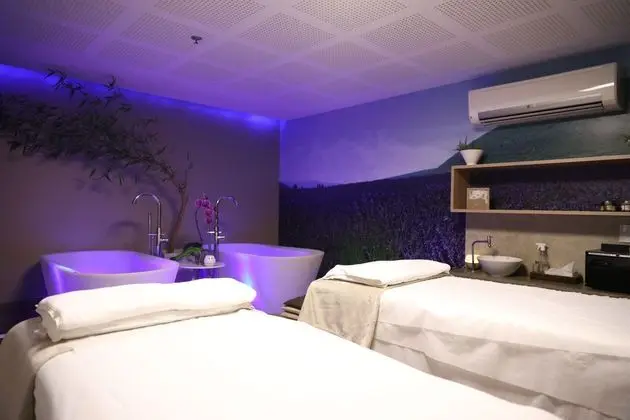 ESuites Savassi Toscanini - Spa