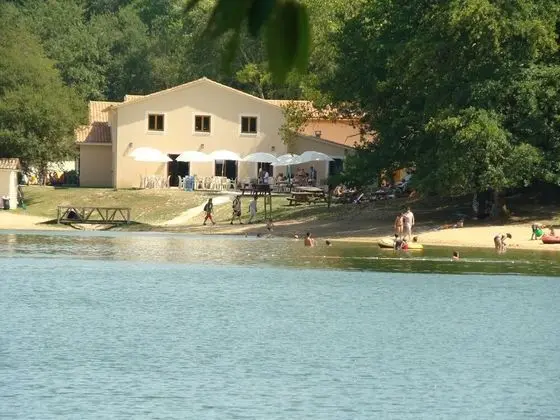 Etang Vallier Resort - Dış Mekan