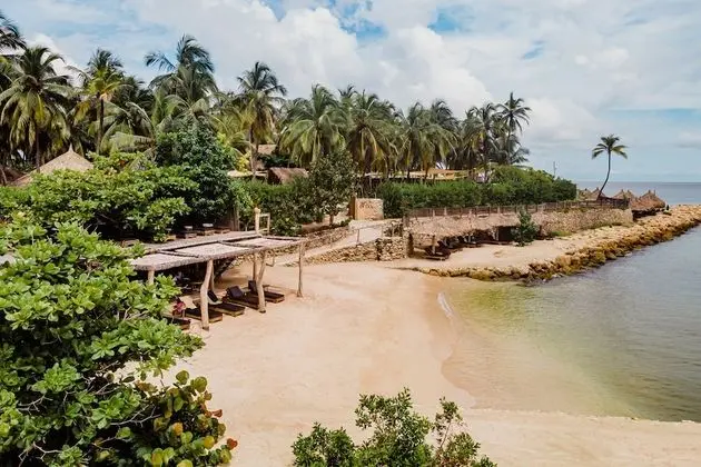 Éteka Slow Beach Hotel