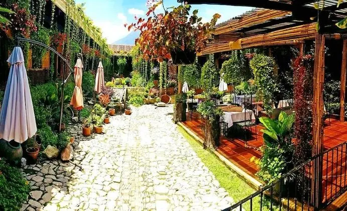Hotel Eterna Primavera Antigua - Yerinde Yemek