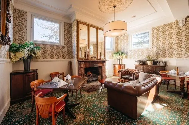 Hotel Etico at Mount Victoria Manor - Lobi