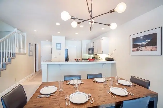 Etta Place Too 113 by Avantstay Close to Town & The Slopes! In Complex w/ Communal Pool & Hot Tub - İç Mekan