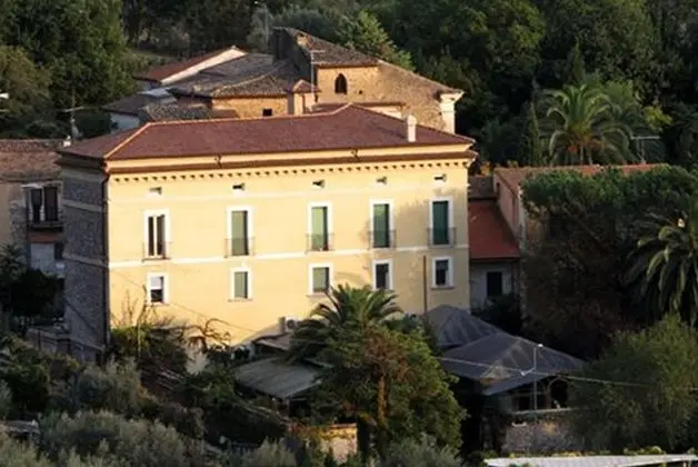 Villa Euchelia Resort - Dış Mekan