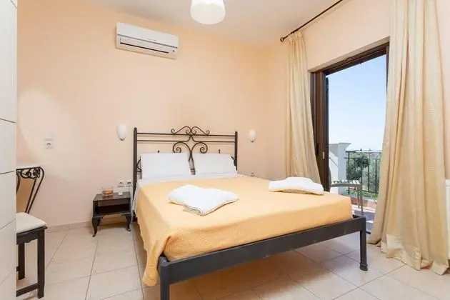 Villa Eufrosini Large Private Pool Walk to Beach Sea Views A C Wifi Car Not Required - 2301 - Oda