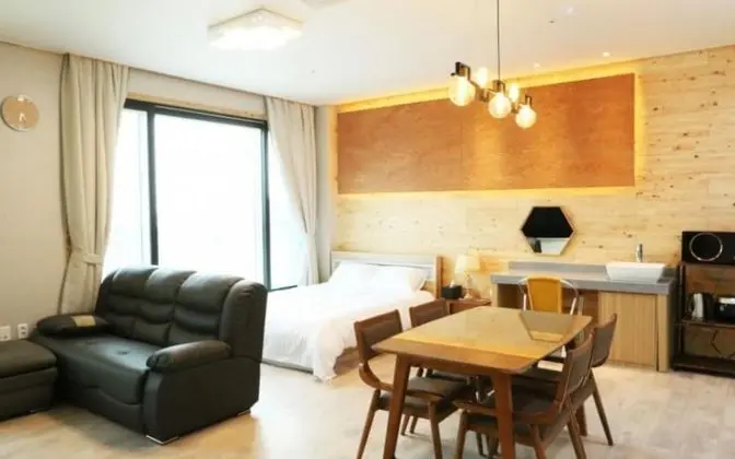 Eulwangri Elim Beach Zone Pension - Oda