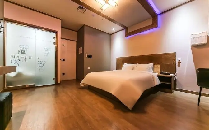 Eumseong Rich Self Check-in Motel