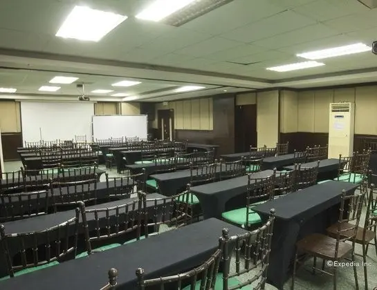 Eurotel North Edsa - Genel