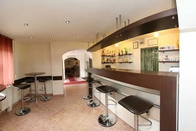 Euro Hotel - Bar