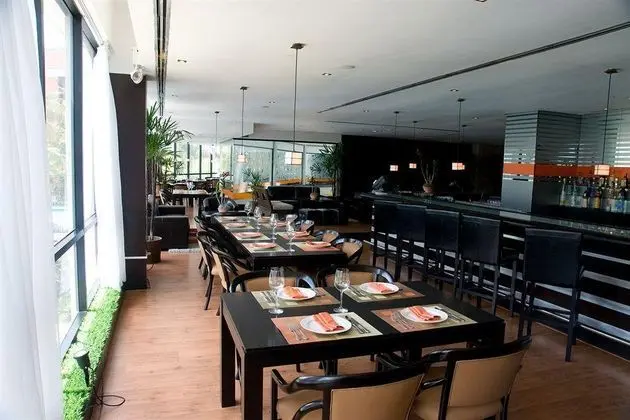 Eurobuilding Hotel & Suites