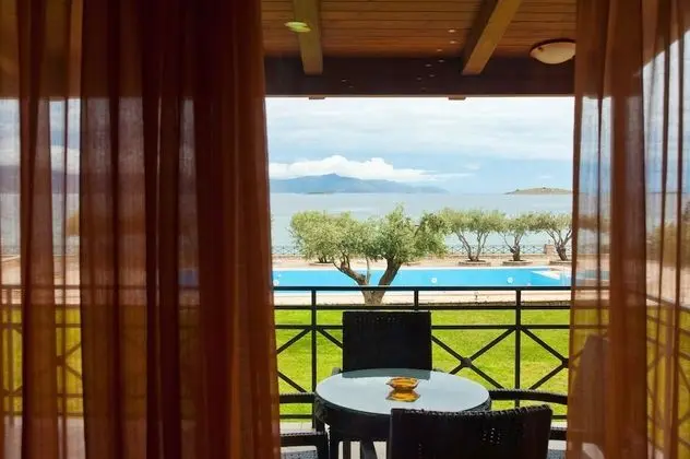 Europa Beach Hotel - Yerinde Yemek